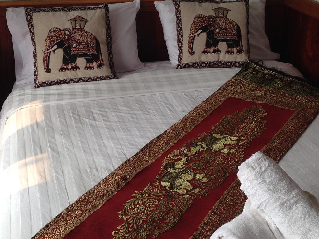 Villa Kingkham Riverside Luang Prabang Esterno foto